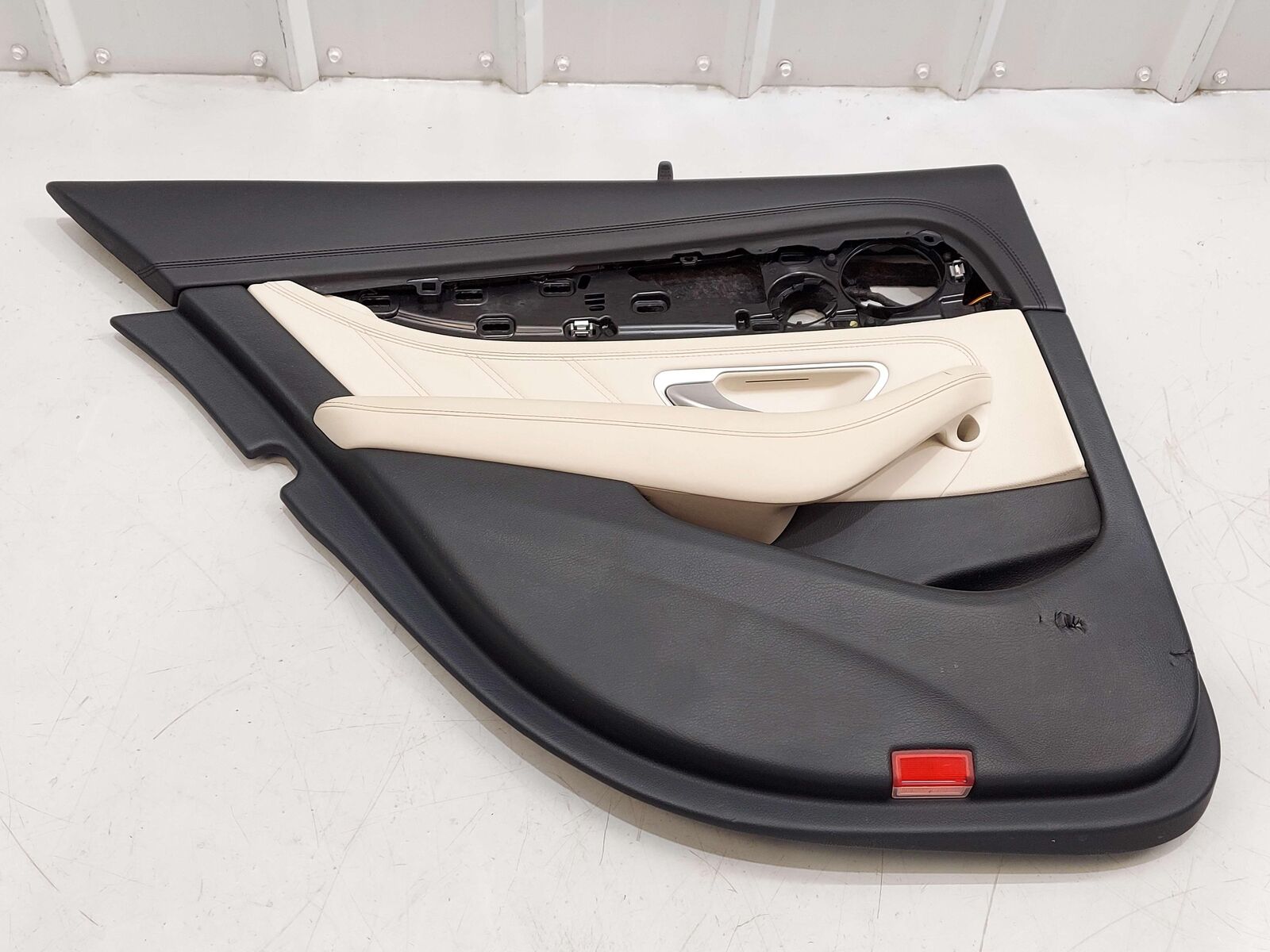 18-20 MERCEDES E63s AMG W213 REAR LEFT DOOR PANEL W/ SUNSHADE LEATHER *NOTE*