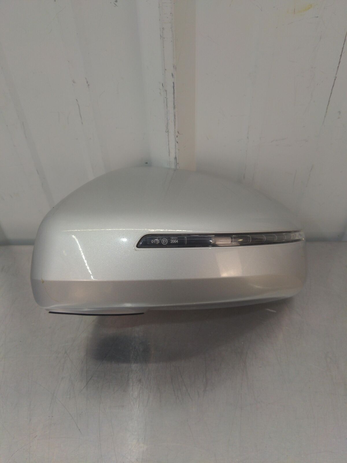 2009 AUDI R8 Left Door Mirror Housing Silver 8J0857501A 3m With Signal Light