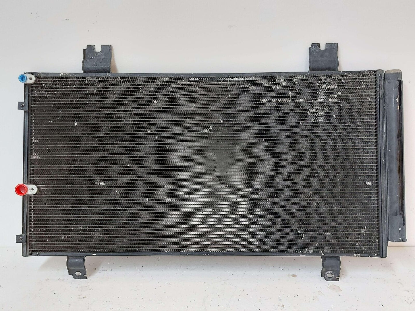 06-15 LEXUS IS350 AC A/C AIR CONDITIONING CONDENSER 8846053030 *FINS BENT*