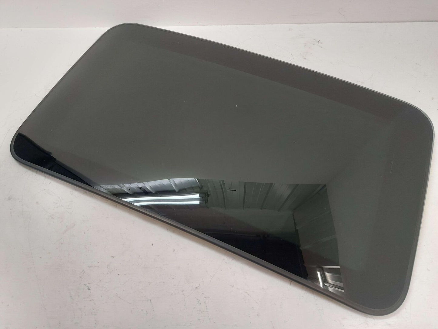 12-18 Mercedes W218 CLS63s AMG SUN ROOF GLASS 218780012164 *MINOR IMPERFECTIONS