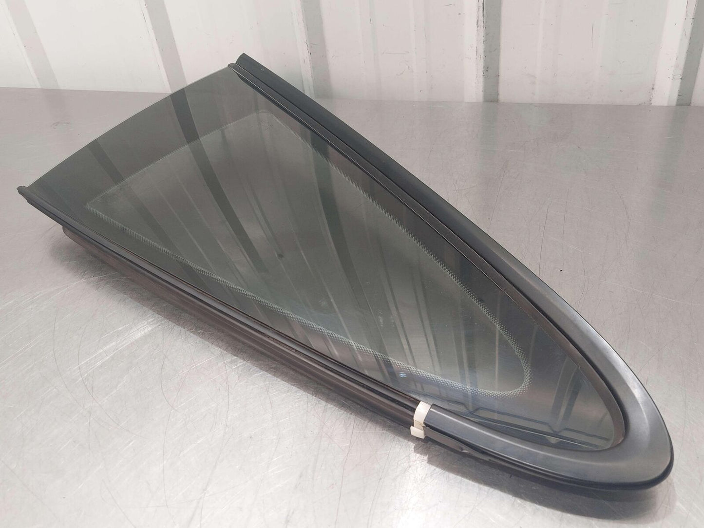 12-16 PORSCHE 911 991 GT3 RIGHT QUARTER WINDOW GLASS COUPE 991543112