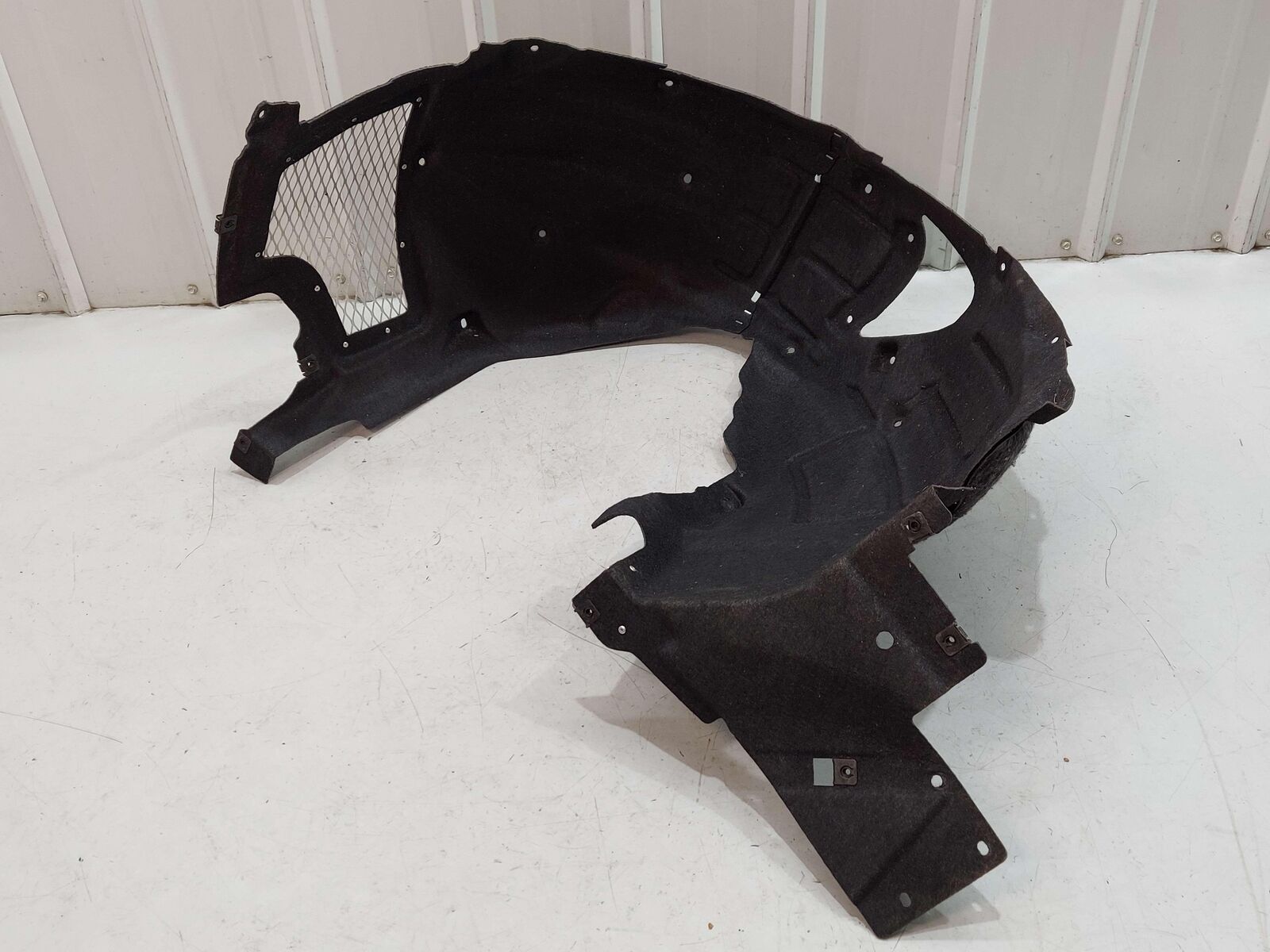 2024 ASTON MARTIN DB12 VOLANTE FRONT LEFT WHEEL FENDER LINER