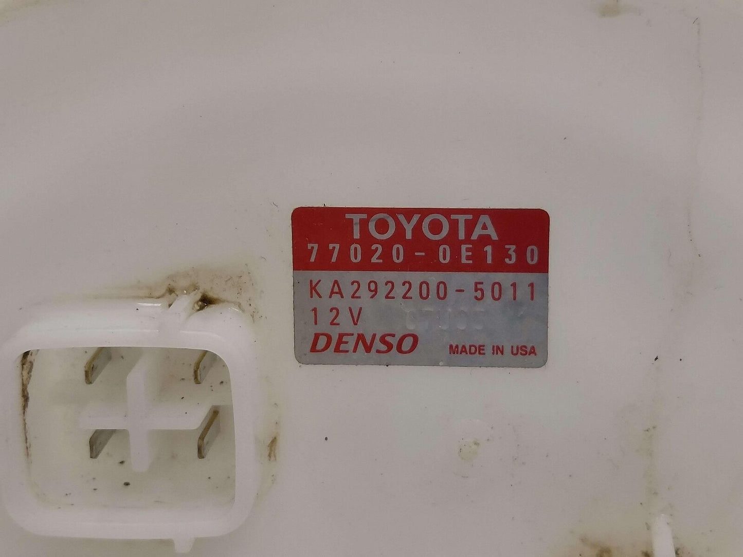 17-19 TOYOTA HIGHLANDER 3.5L AWD FUEL PUMP TANK MOUNT 77020-0E130