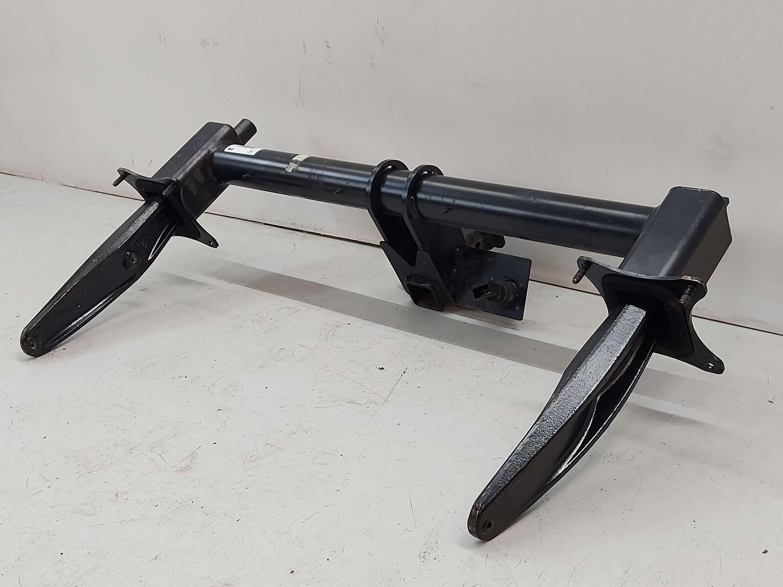 12-15 MERCEDES ML350 W166 REAR TRAILER HITCH TOW BAR REBAR