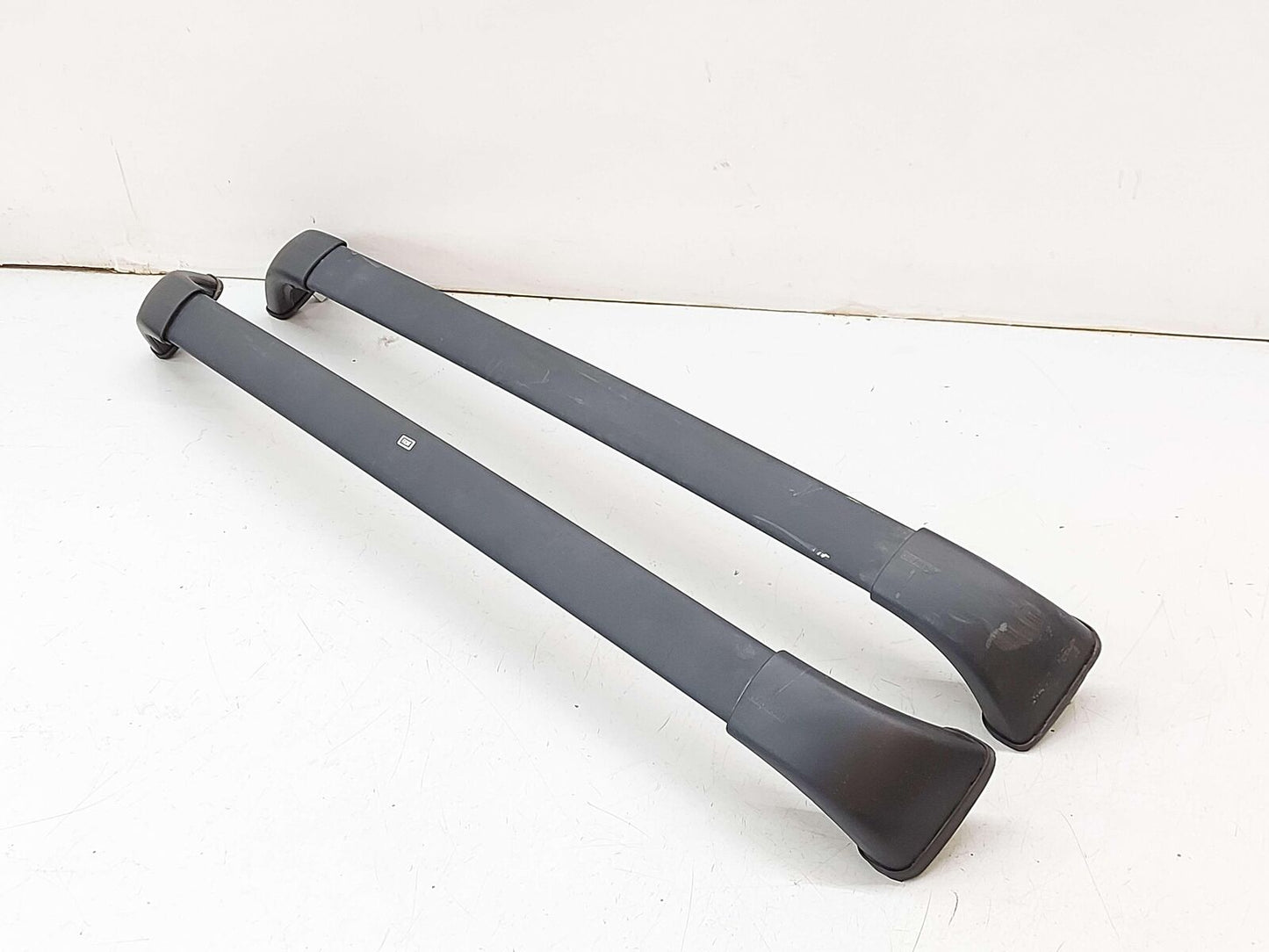 14-19 TOYOTA HIGHLANDER OEM ROOF RACK CROSS BARS ONLY *NOTE