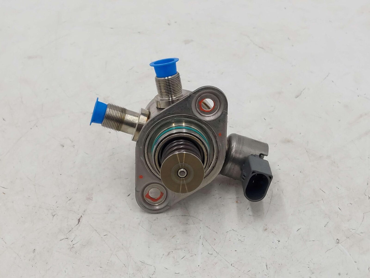 15-21 MERCEDES C43 W205 3.0L HIGH PRESSURE FUEL PUMP COUPE 276.823 A2780701101