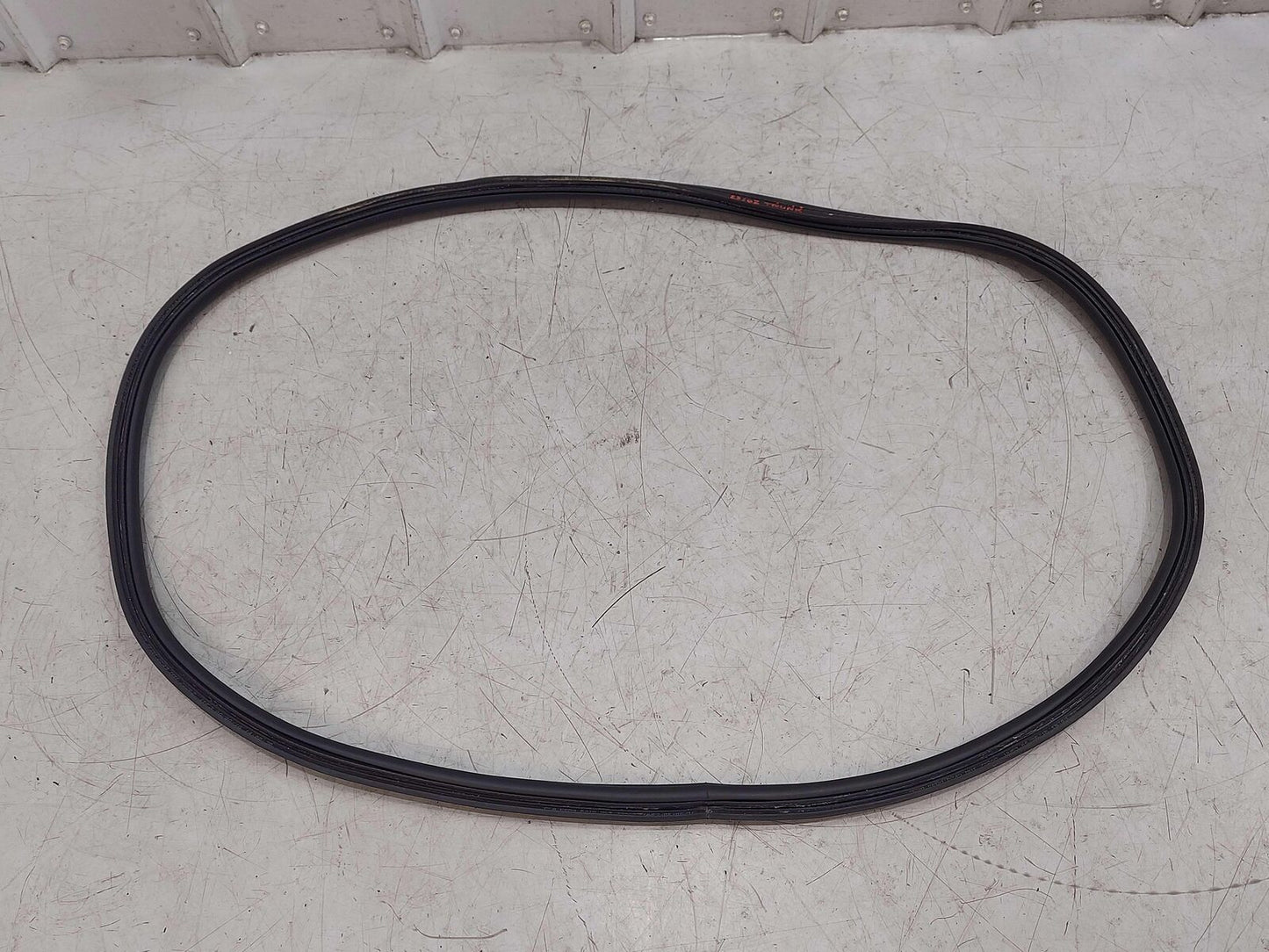 2010 Maserati GranTurismo S M145 Coupe TRUNK RUBBER SEAL MOULDING