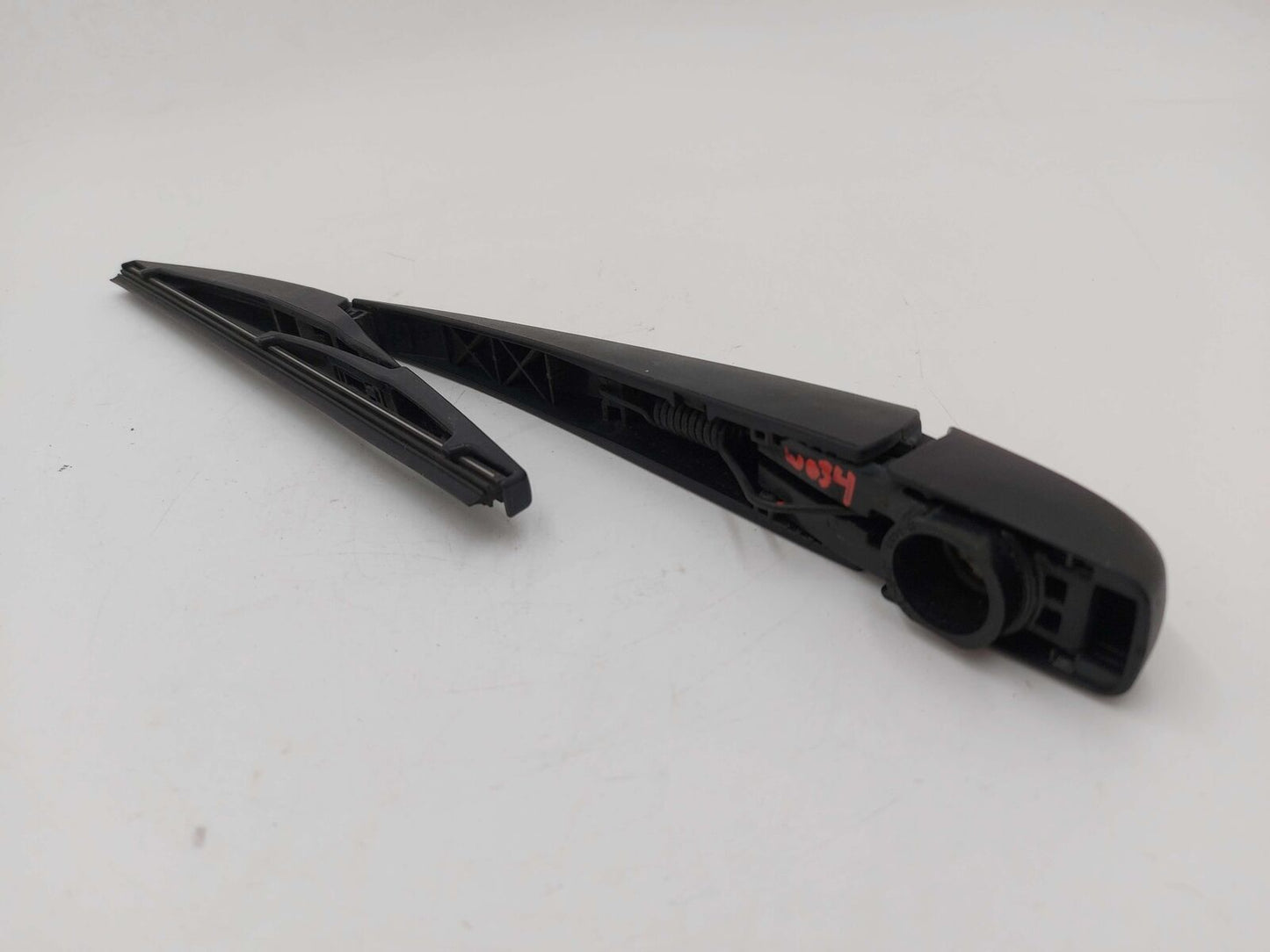 14-20 TOYOTA HIGHLANDER Rear Back Glass Wiper Arm