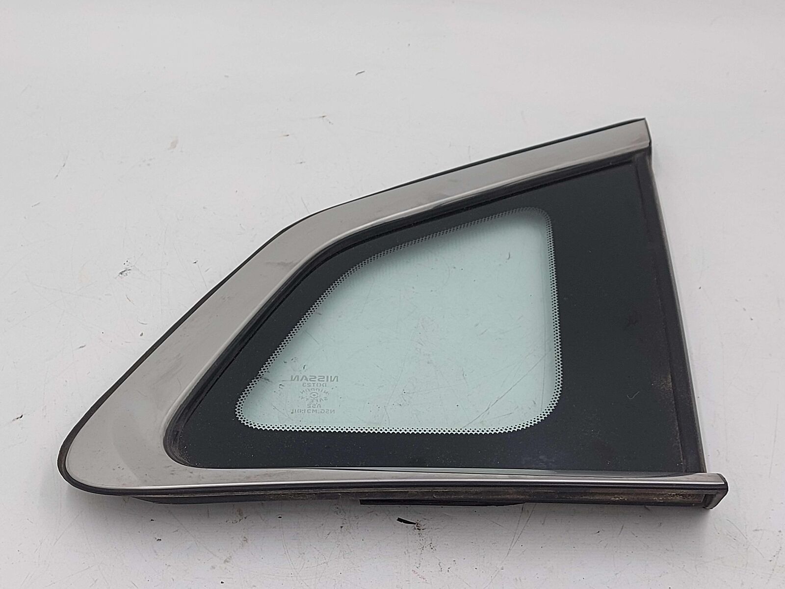 17-22 NISSAN QASHQAI RIGHT QUARTER WINDOW GLASS 833126MA0A