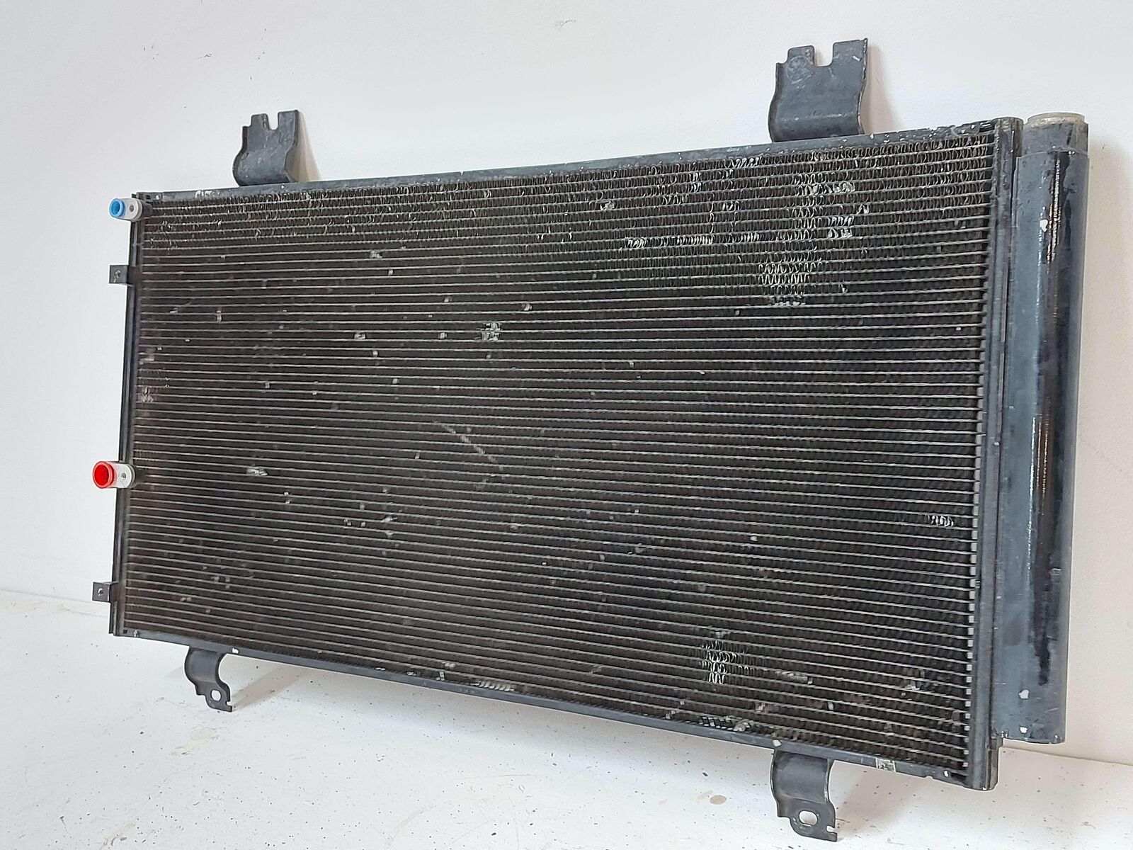 06-15 LEXUS IS350 AC A/C AIR CONDITIONING CONDENSER 8846053030 *FINS BENT*